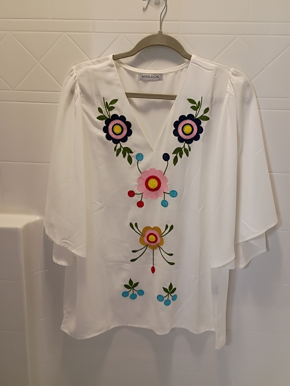 MISSLOOK White V-Neck Tunic with Multicolor Floral Embroidery